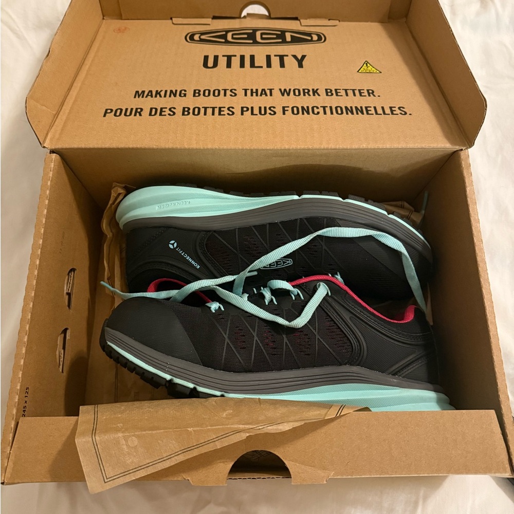 KEEN Vista Energy Women's Footwear - Black and Blue - Picture 3 of 7